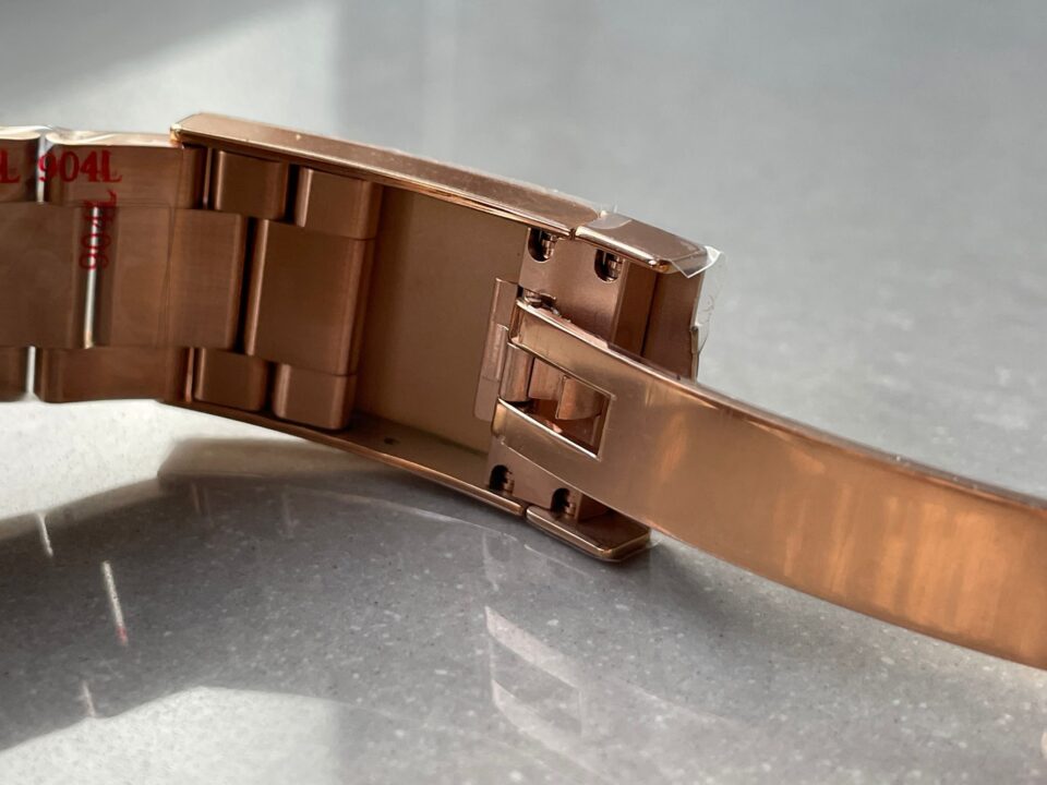 Noob FACTORY 1:1 Rolex Sky-Dweller 326935 RG/SS Turquosi Dial
