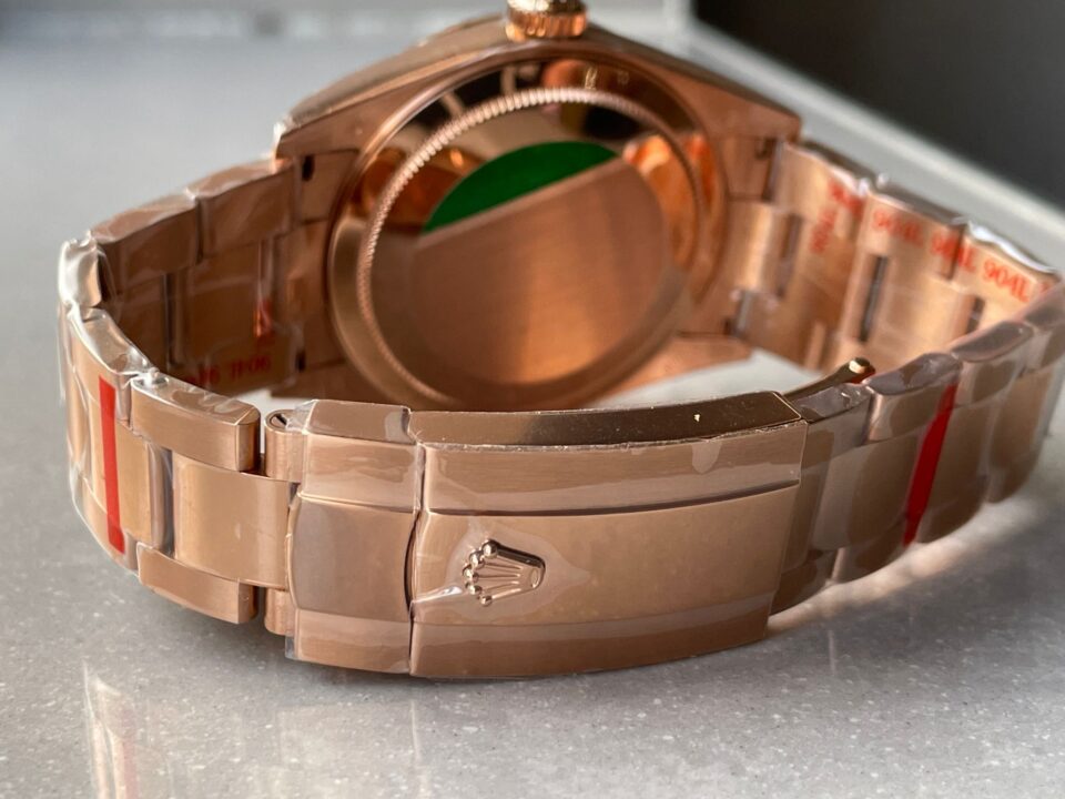 Noob FACTORY 1:1 Rolex Sky-Dweller 326935 RG/SS Turquosi Dial