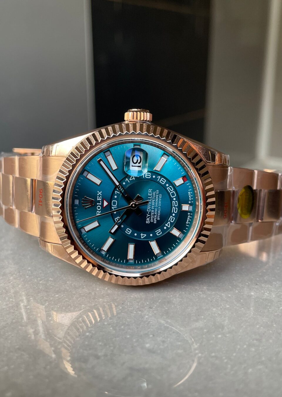 Noob FACTORY 1:1 Rolex Sky-Dweller 326935 RG/SS Turquosi Dial