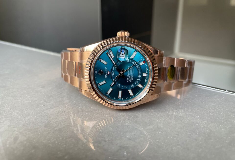 Noob FACTORY 1:1 Rolex Sky-Dweller 326935 RG/SS Turquosi Dial