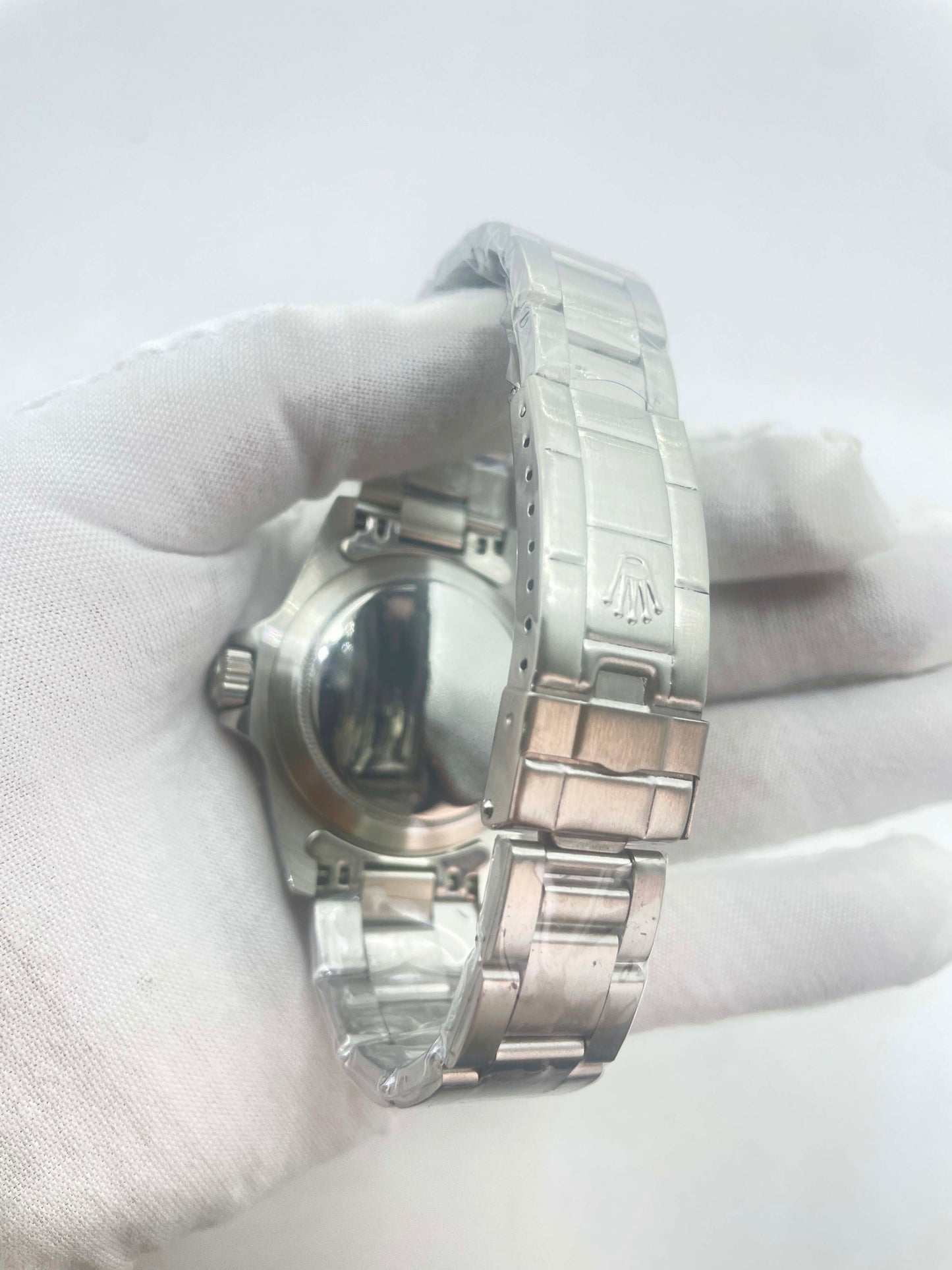 Vintage Rolex Submariner Date Tiffany & Co 16610A30B9315 Black dial with SS bracelet