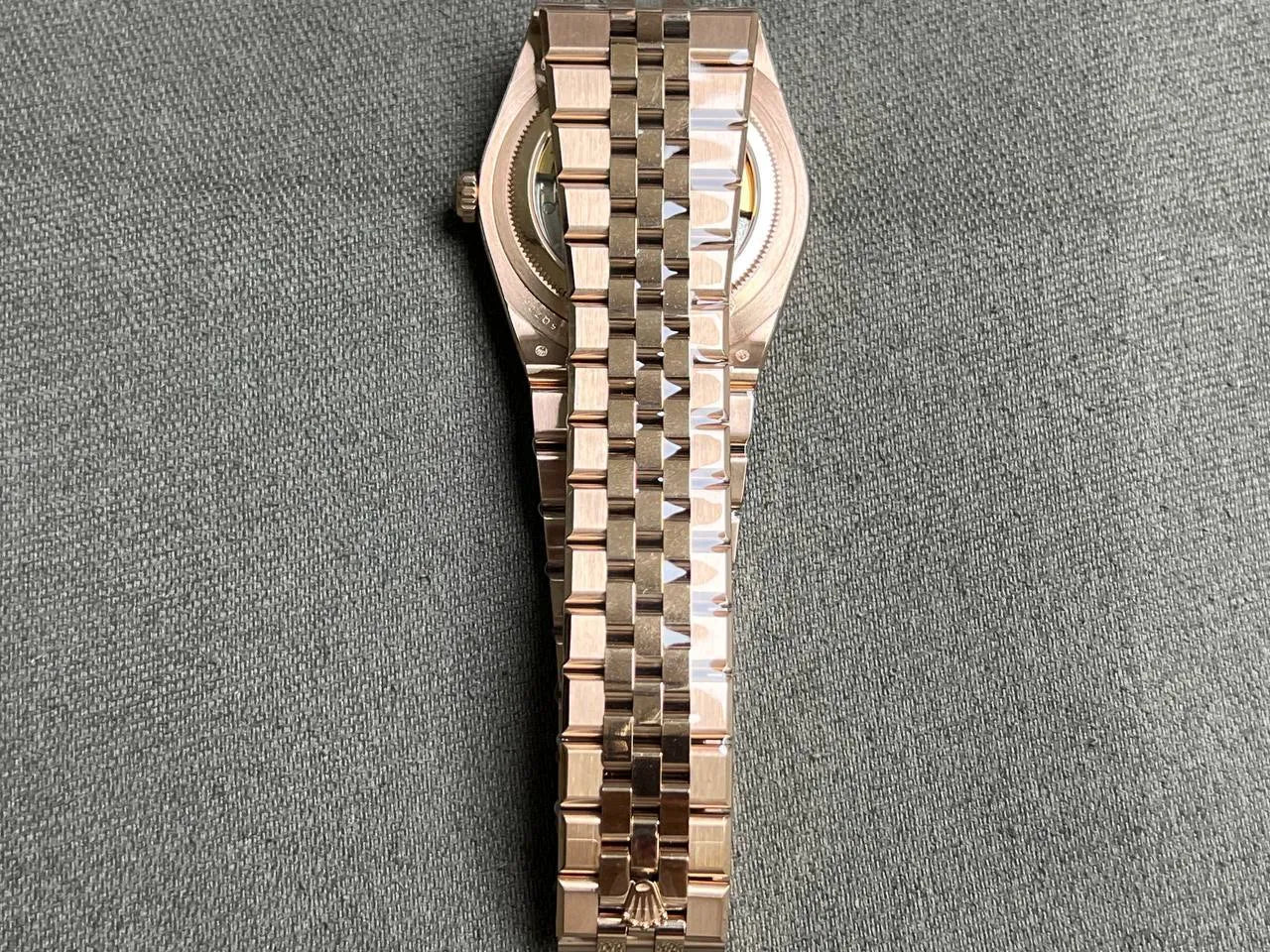 Rolex Land-Dweller 40 mm Everose gold (2025)