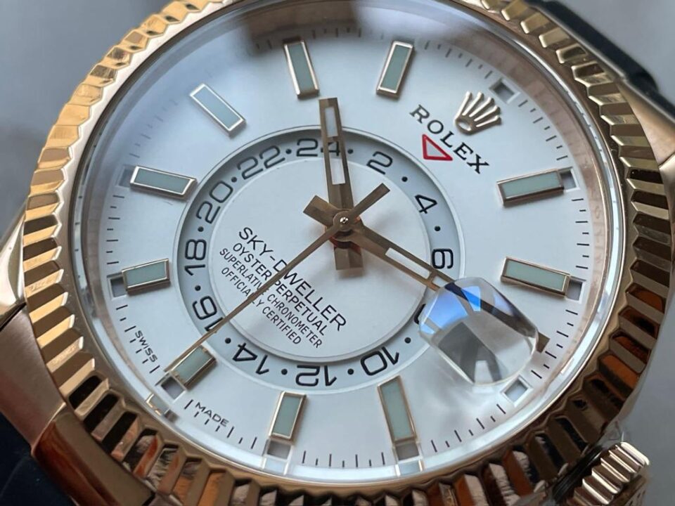 Twf FACTORY 1:1 Rolex Skydweller SS/RG best edition white dial