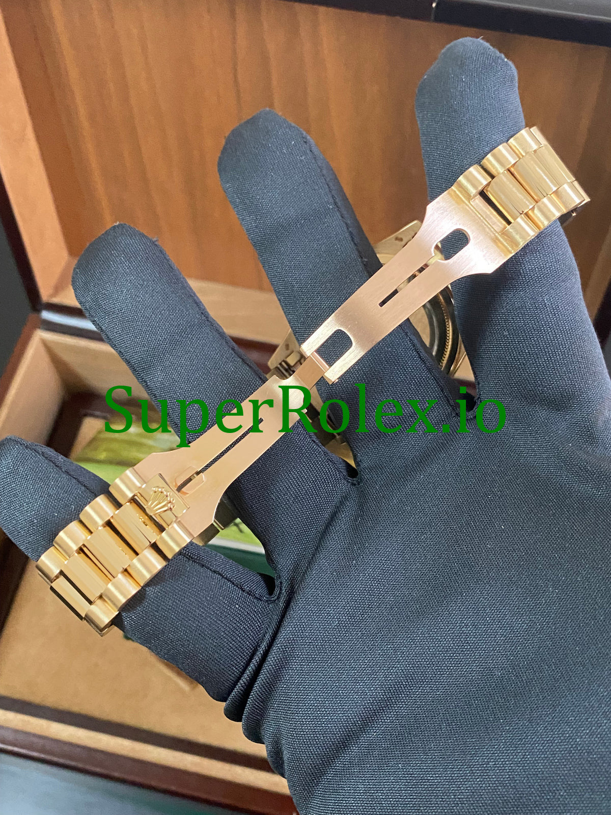 Rolex Day-Date 36MM Yellow Gold Diamond Dial Ref.18238